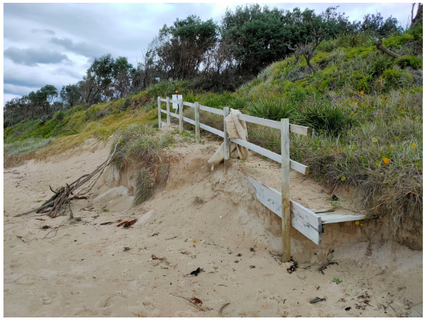 Warrain Cres damaged beach access stairs 1