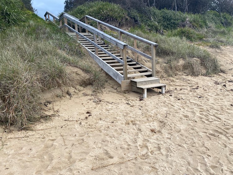 Warrain Cres damaged beach access stairs 2