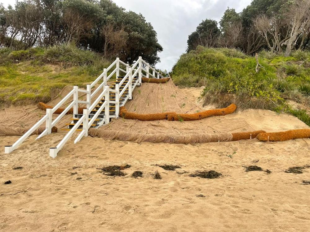 Upgrade of Track 2 Currarong beach access stairs are completed