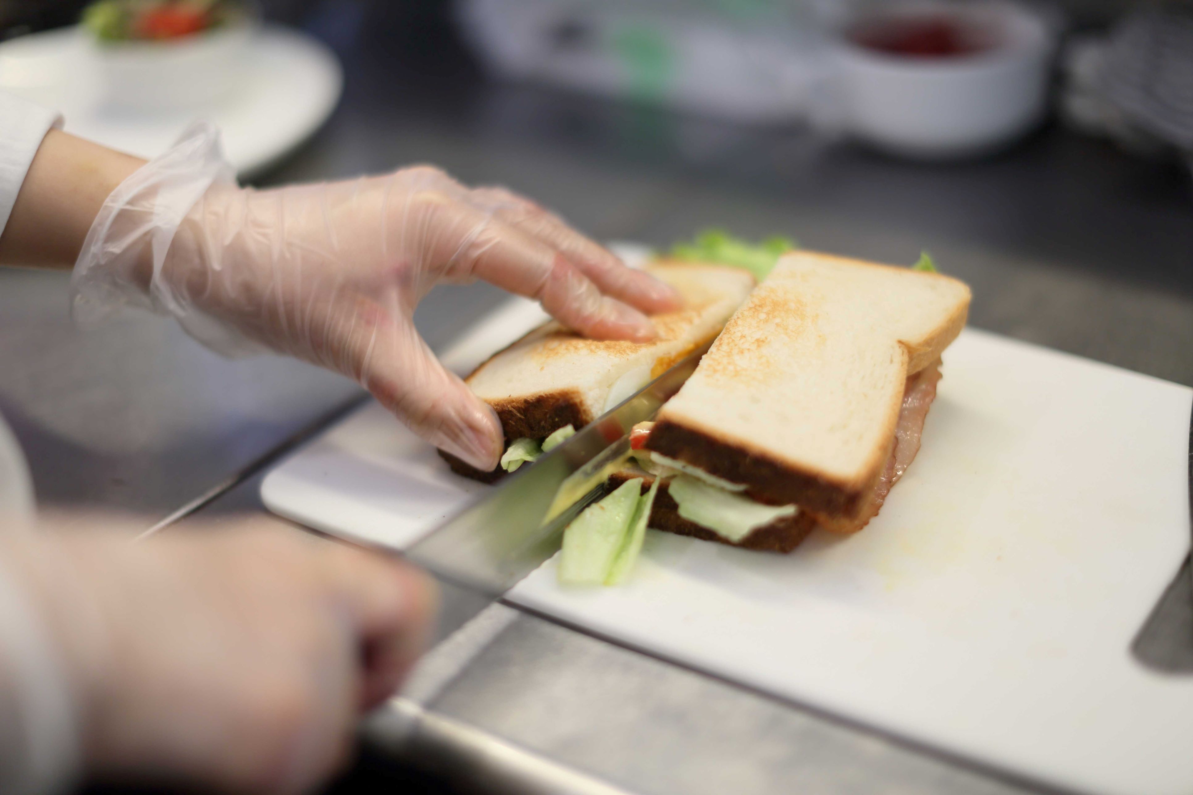 food handllig low res iStock-643538782.jpg