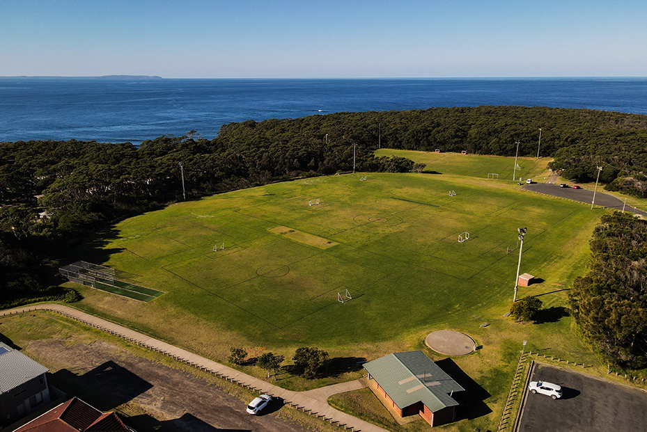 Lighthouse Oval